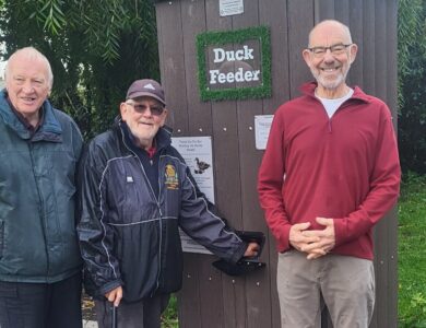 Kingsgate Park bird feeder, with members of Friends of Kingsgate park and Councillor Alan Monaghan